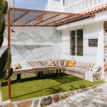 Albergue Endless Summer (adults Only)